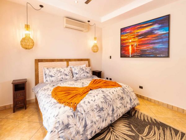 Playa Potrero Vacation Home plus Guest House Five Bedrooms