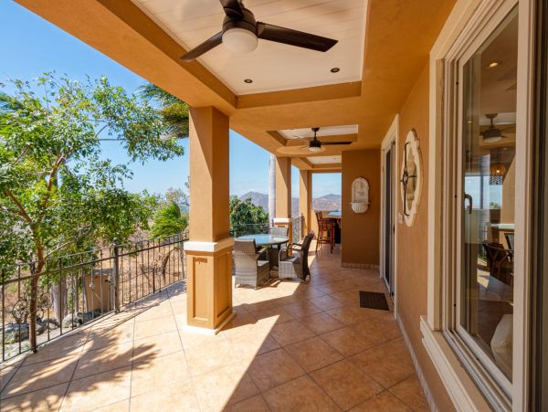 Playa Potrero Vacation Home plus Guest House Five Bedrooms