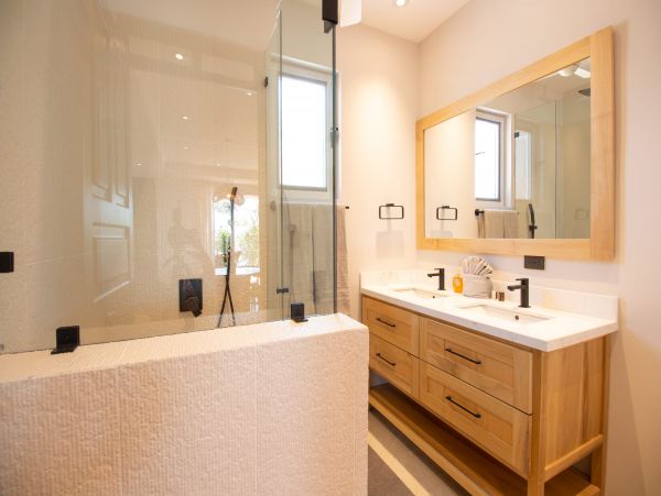 Playa Potrero Vacation Home plus Guest House Five Bedrooms