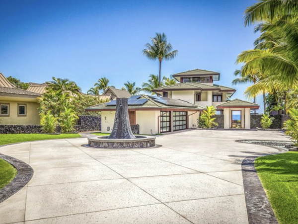 One of The Islands Ultimate Residences Private Collection - Luxury Oceanfront Estate in Kona