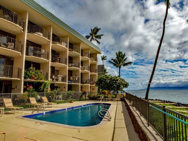Ocean Views Kahana Vacation Condo One Bedroom