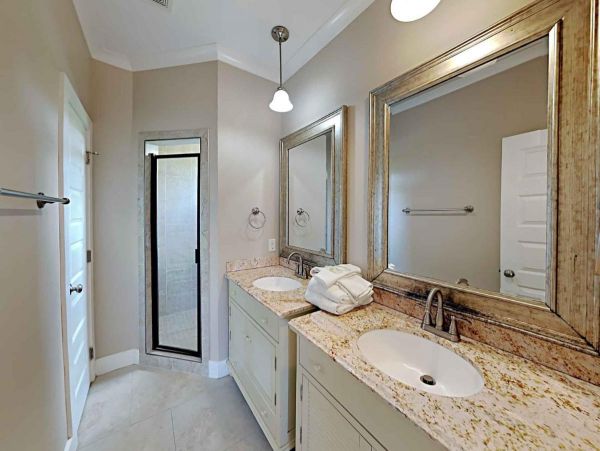 Lovely 4 Bedroom Home in Miramar Beach