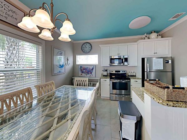 Lovely 4 Bedroom Home in Miramar Beach