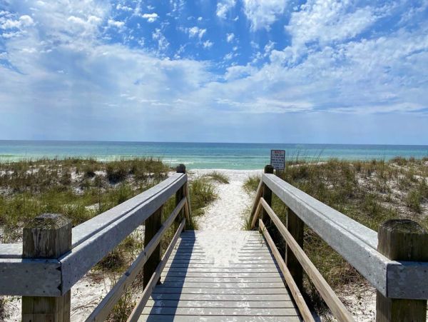 Destin Three Bedroom Walk to Beach Vacation Home