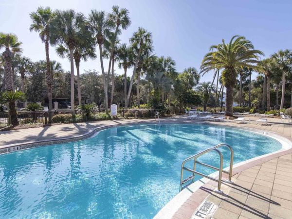 Destin Three Bedroom Walk to Beach Vacation Home