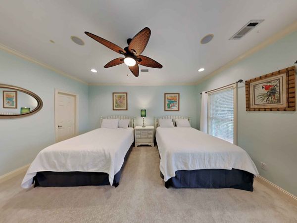 Destin Three Bedroom Walk to Beach Vacation Home