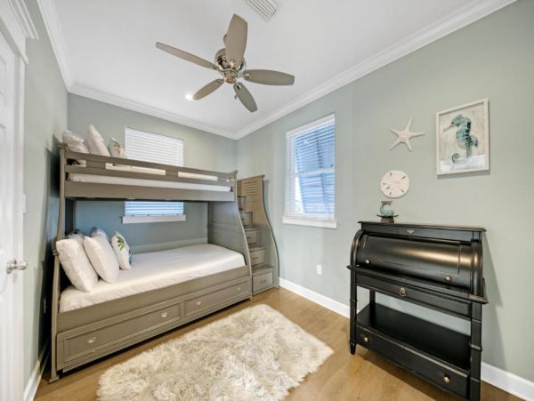 Gorgeous Home with 4 Bedrooms & Private Pool