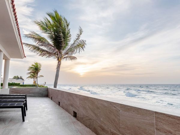 Oceanfront Luxury Vacation Villa in Playa del Carmen 8 Guests