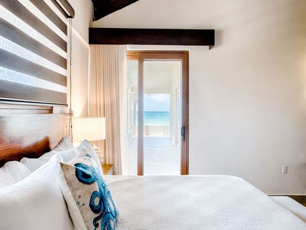 Oceanfront Luxury Vacation Villa in Playa del Carmen 8 Guests