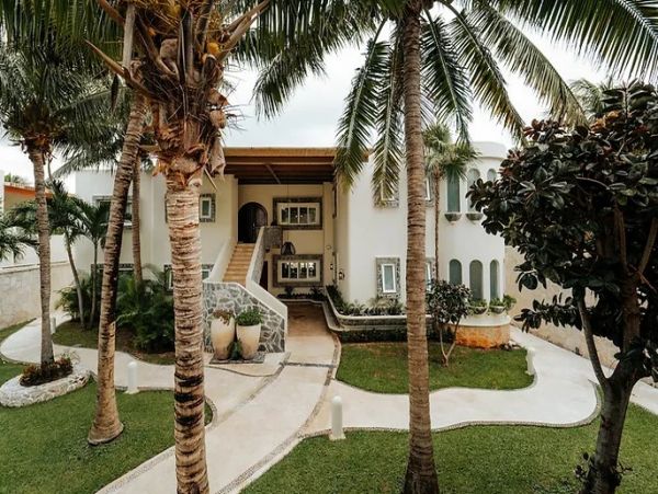 Puerto Morelos Vacation Luxury Home Six Bedroom