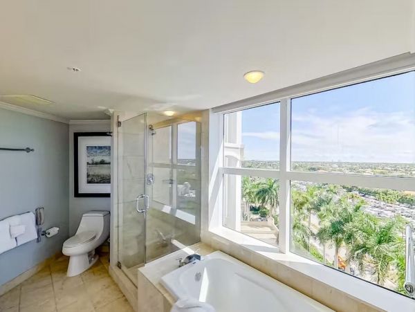 Oceanfront Vacation Condo in Marco Island Sleeps 6
