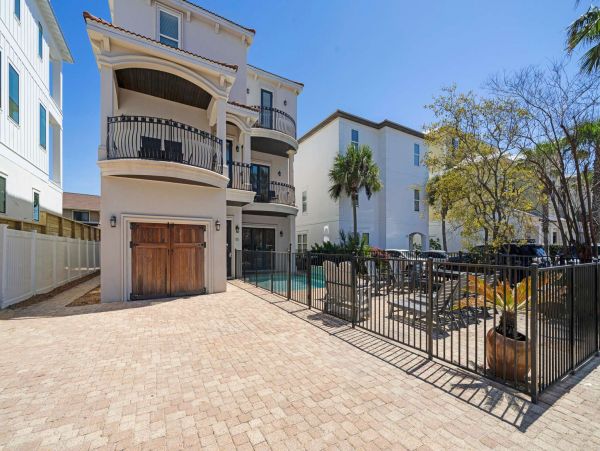 Luxury 11 Bedroom Vacation Pool Home in Miramar Beach