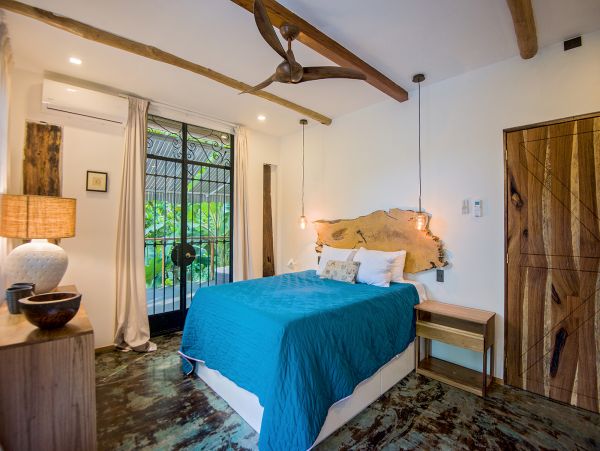 Gorgeous 4 Bedroom Villa in Barrio El Invu