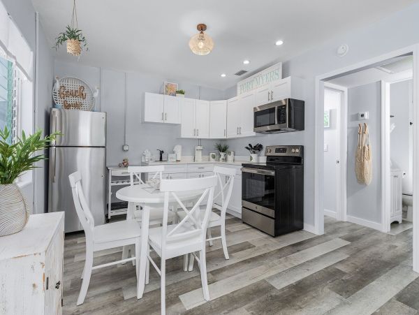 Fort Myers Beach Vacation Rental Renovated Florida Gulf Coast Villas with Pool