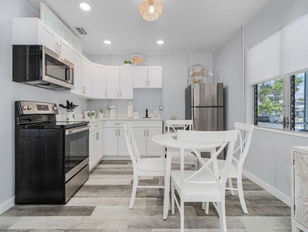 Fort Myers Beach Vacation Rental Renovated Florida Gulf Coast Villas with Pool