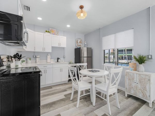 Fort Myers Beach Vacation Rental Renovated Florida Gulf Coast Villas with Pool