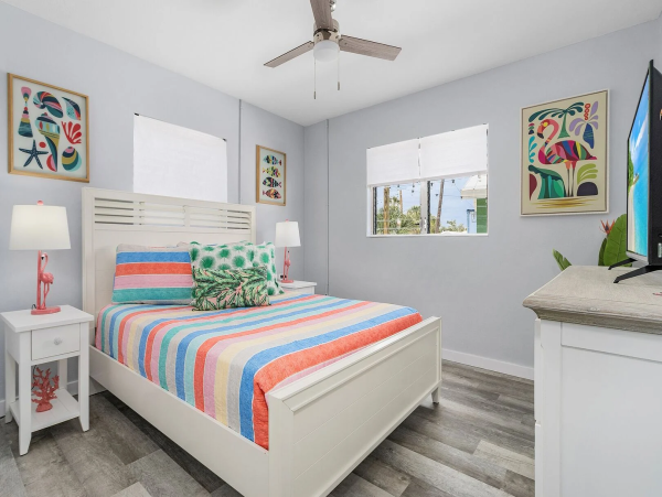 Two Bedroom Coastal Retreat in Fort Myers Beach