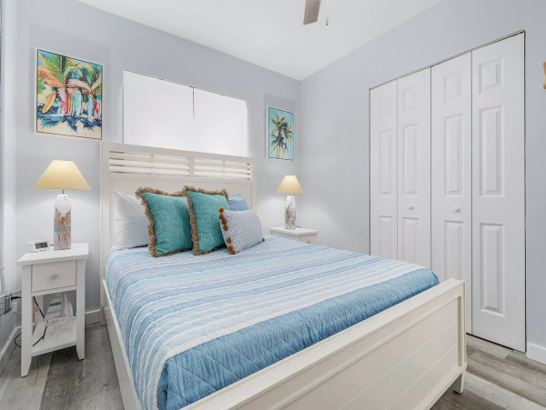 Two Bedroom Coastal Retreat in Fort Myers Beach