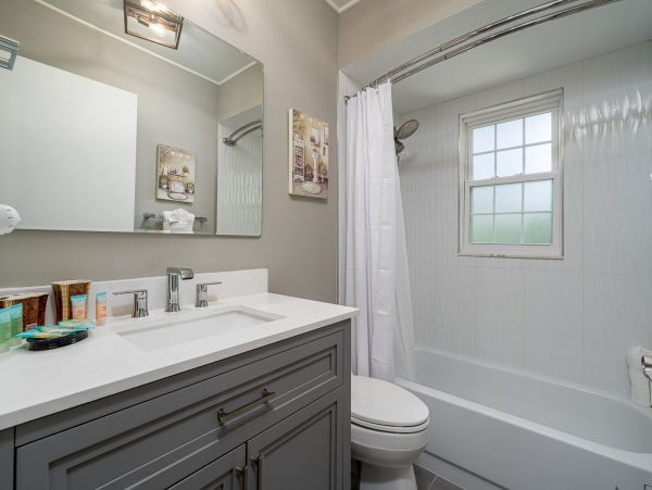 Bonita Springs Three Bedroom Tropical Paradise