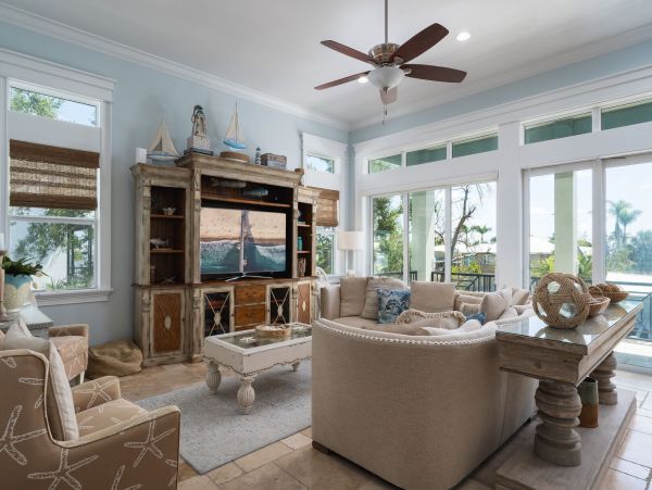 Fort Myers Vacation Home Five Bedroom Walk to Beach