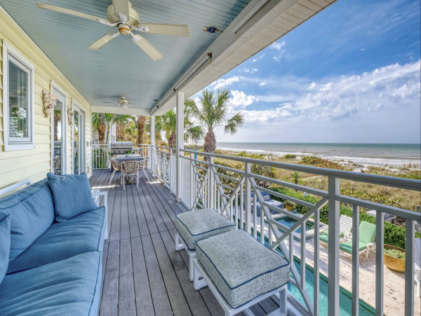 Indian Rocks Beach Beach House Pool, Hot Tub, Main House Guest Cottage