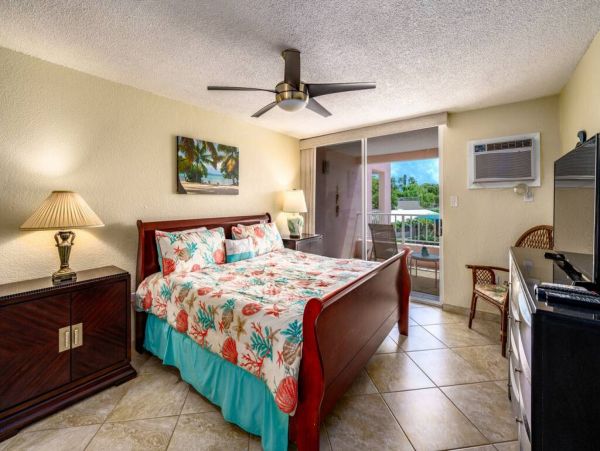 Lovely 2 Bedroom Condo in St. Thomas