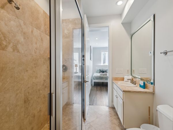 Seven Bedroom Luxury Two Minute Walk To Beach!!!