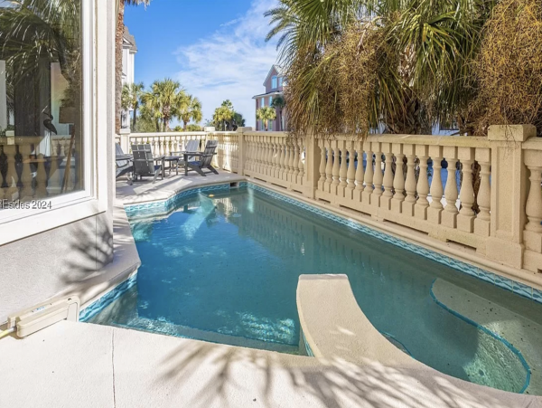 Seven Bedroom Luxury Two Minute Walk To Beach!!!