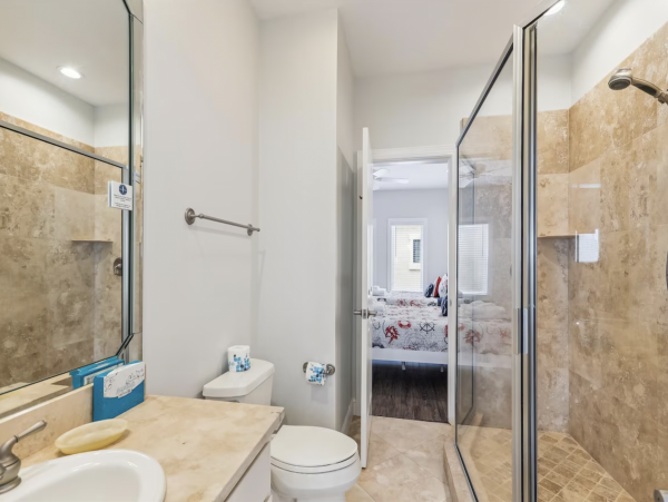 Seven Bedroom Luxury Two Minute Walk To Beach!!!
