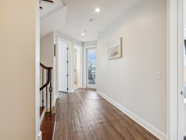 Seven Bedroom Luxury Two Minute Walk To Beach!!!