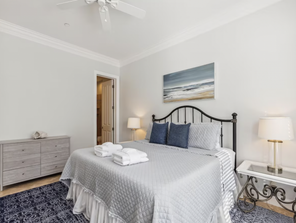 Seven Bedroom Luxury Two Minute Walk To Beach!!!