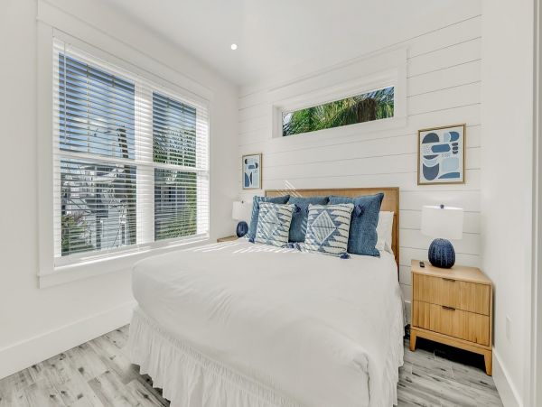 Gorgeous Home in Bradenton with Pool and Close to Beach