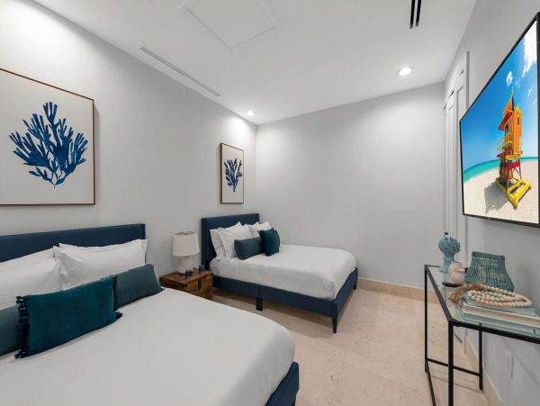 Luxury Miami Vacation Home Seven Bedroom