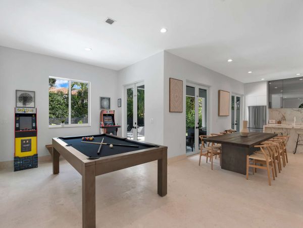 Luxury Miami Vacation Home Seven Bedroom