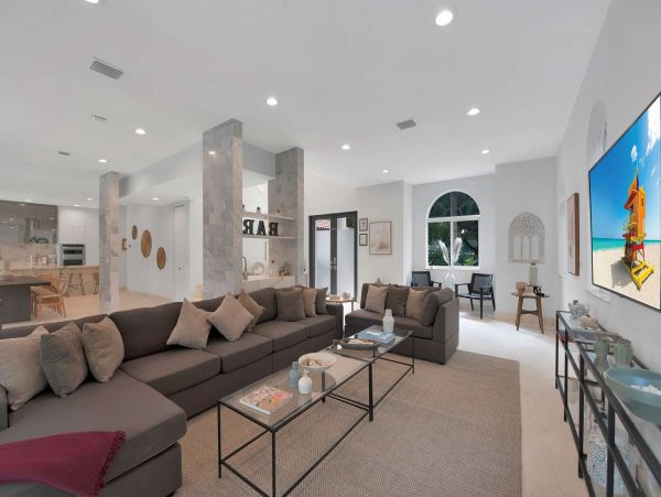 Luxury Miami Vacation Home Seven Bedroom