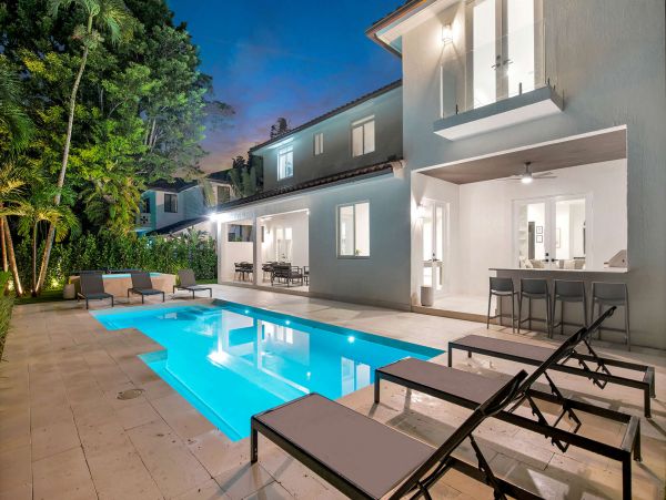 Luxury Miami Vacation Home Seven Bedroom