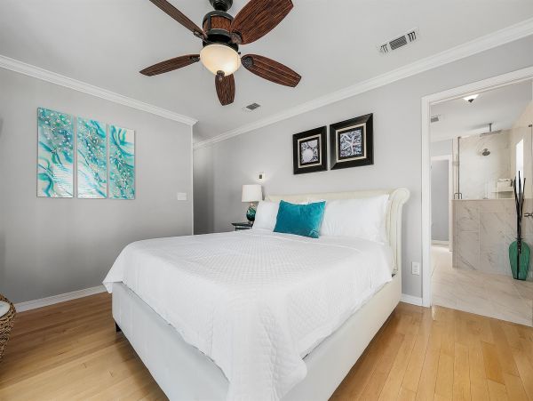 Beautiful Home with 4 Bedrooms and Private Pool