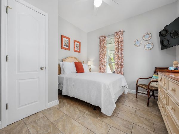 Beautiful Home with 4 Bedrooms and Private Pool