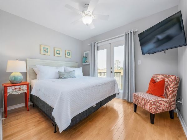 Beautiful Home with 4 Bedrooms and Private Pool