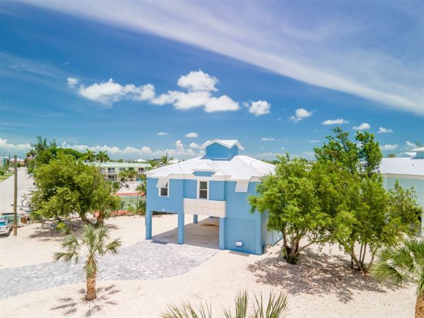 Marathon Vacation Pool Home Four Bedroom