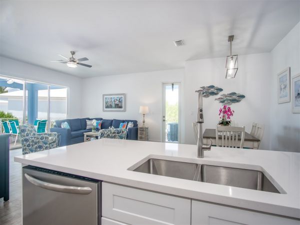 Marathon Vacation Pool Home Four Bedroom
