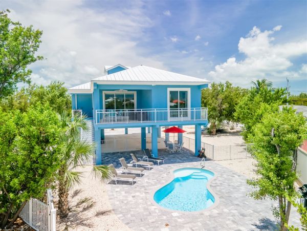 Marathon Vacation Pool Home Four Bedroom