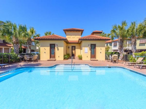 Miramar Vacation Villa Four Bedroom Lake Views
