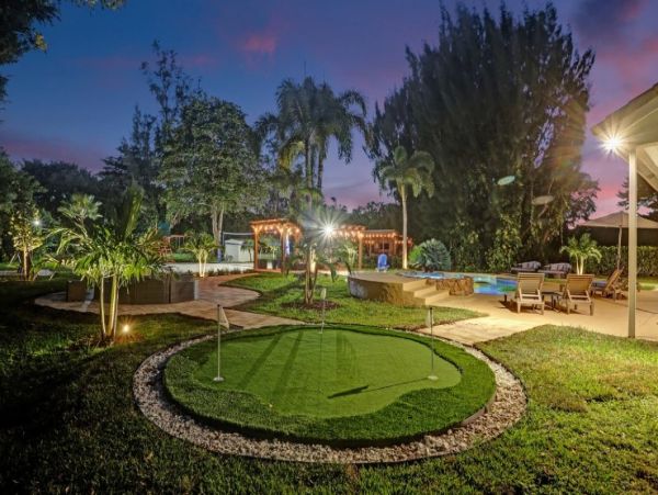 Pompano Beach Luxury Eight Bedroom Vacation Home