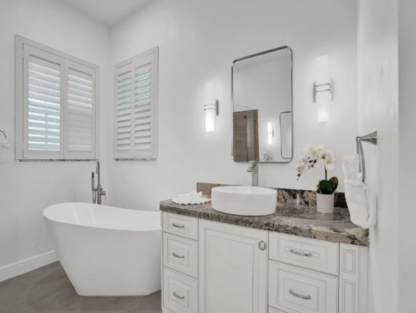 Pompano Beach Luxury Eight Bedroom Vacation Home