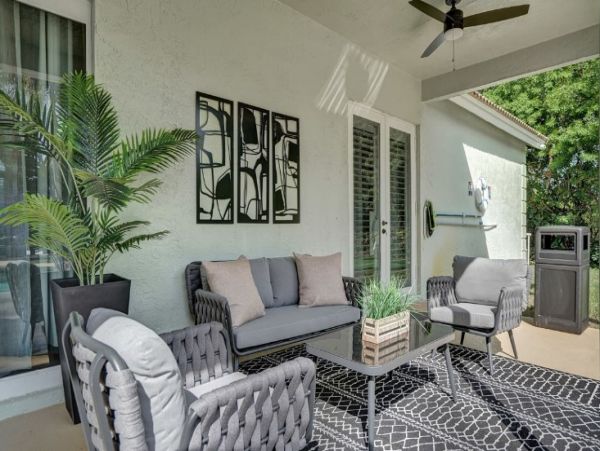 Pompano Beach Luxury Eight Bedroom Vacation Home