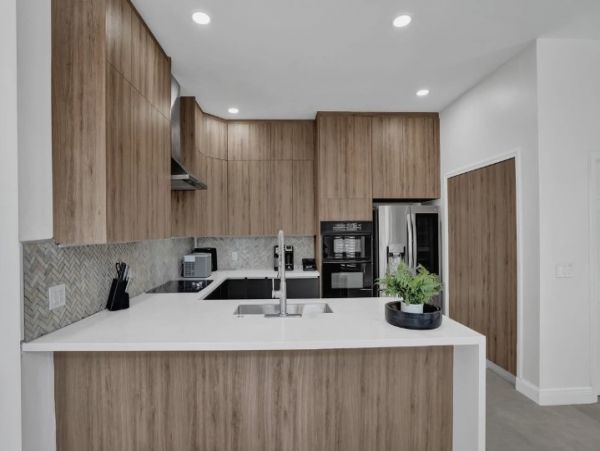 Pompano Beach Luxury Eight Bedroom Vacation Home