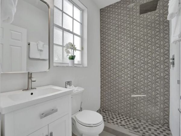 Pompano Beach Luxury Eight Bedroom Vacation Home