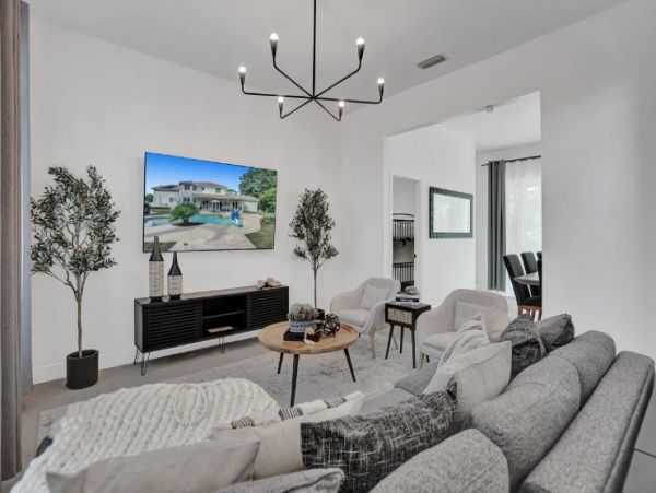 Pompano Beach Luxury Eight Bedroom Vacation Home
