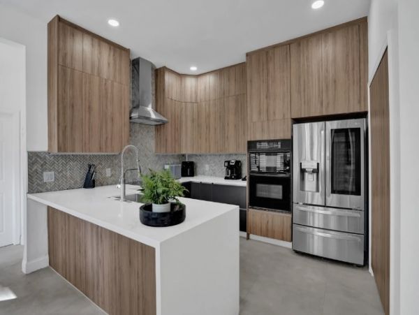 Pompano Beach Luxury Eight Bedroom Vacation Home